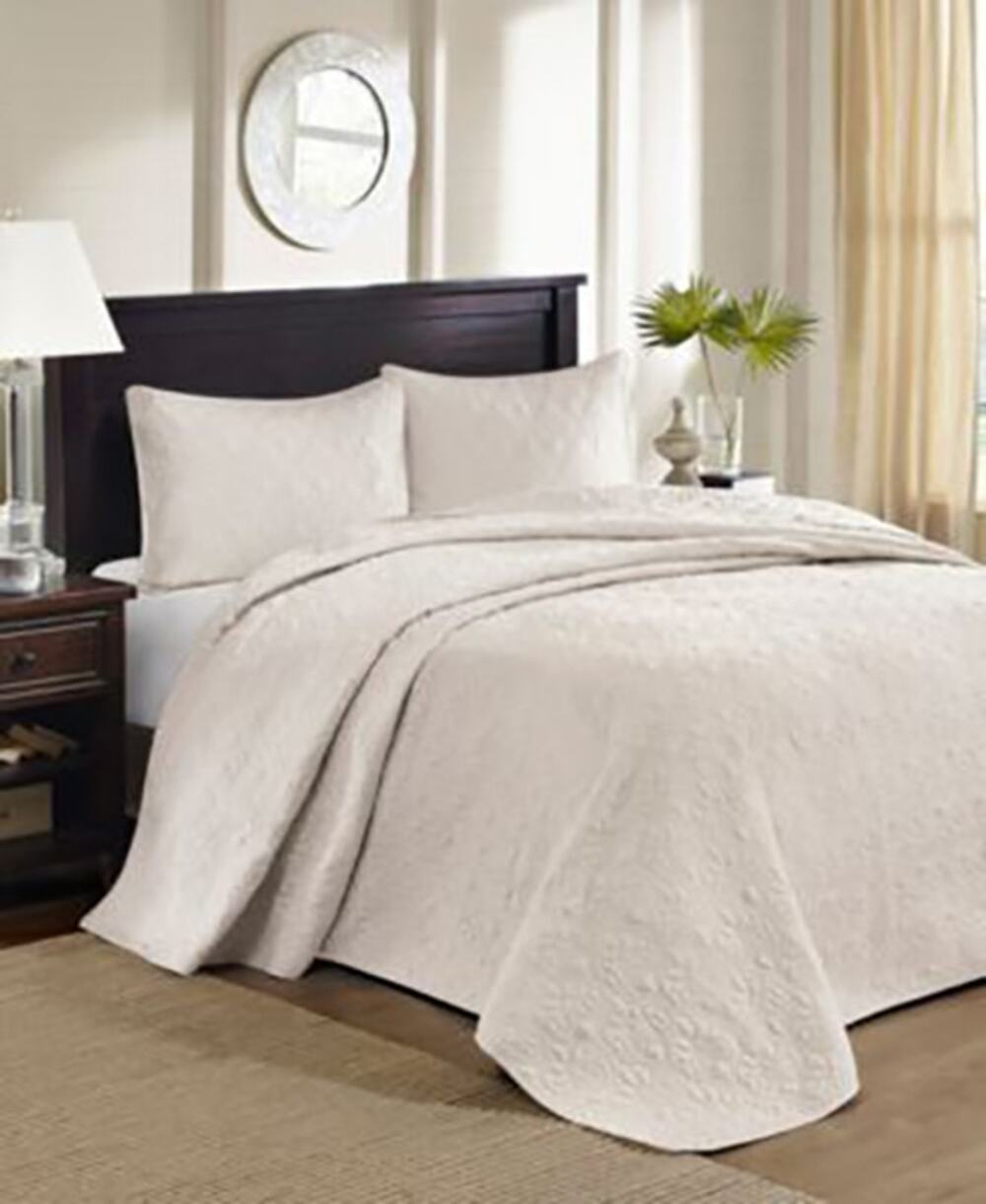 Madison Park Quebec Damask 3-Piece Quilt Bedding Set Ivory Size Queen NEW